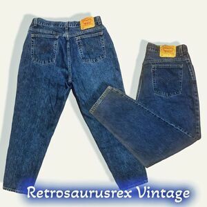VINTAGE Levi’s 550 High Waisted Mom Jeans, USA Size 18 Short